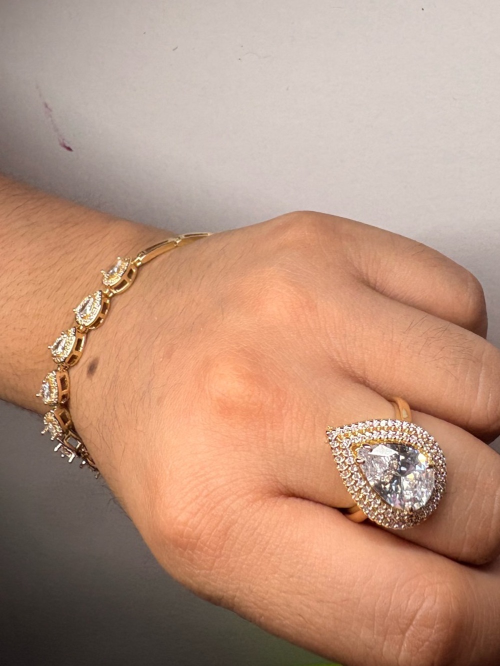 Goldfish women’s set bracelet and ring